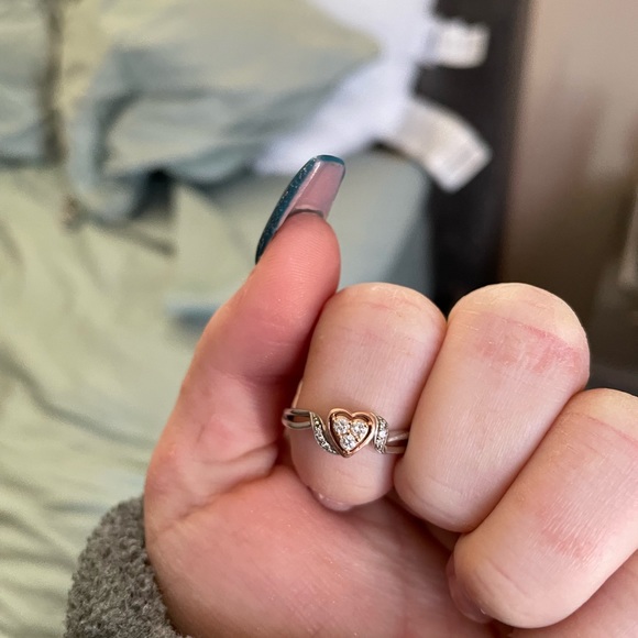 Paramount Ring - Picture 6 of 7